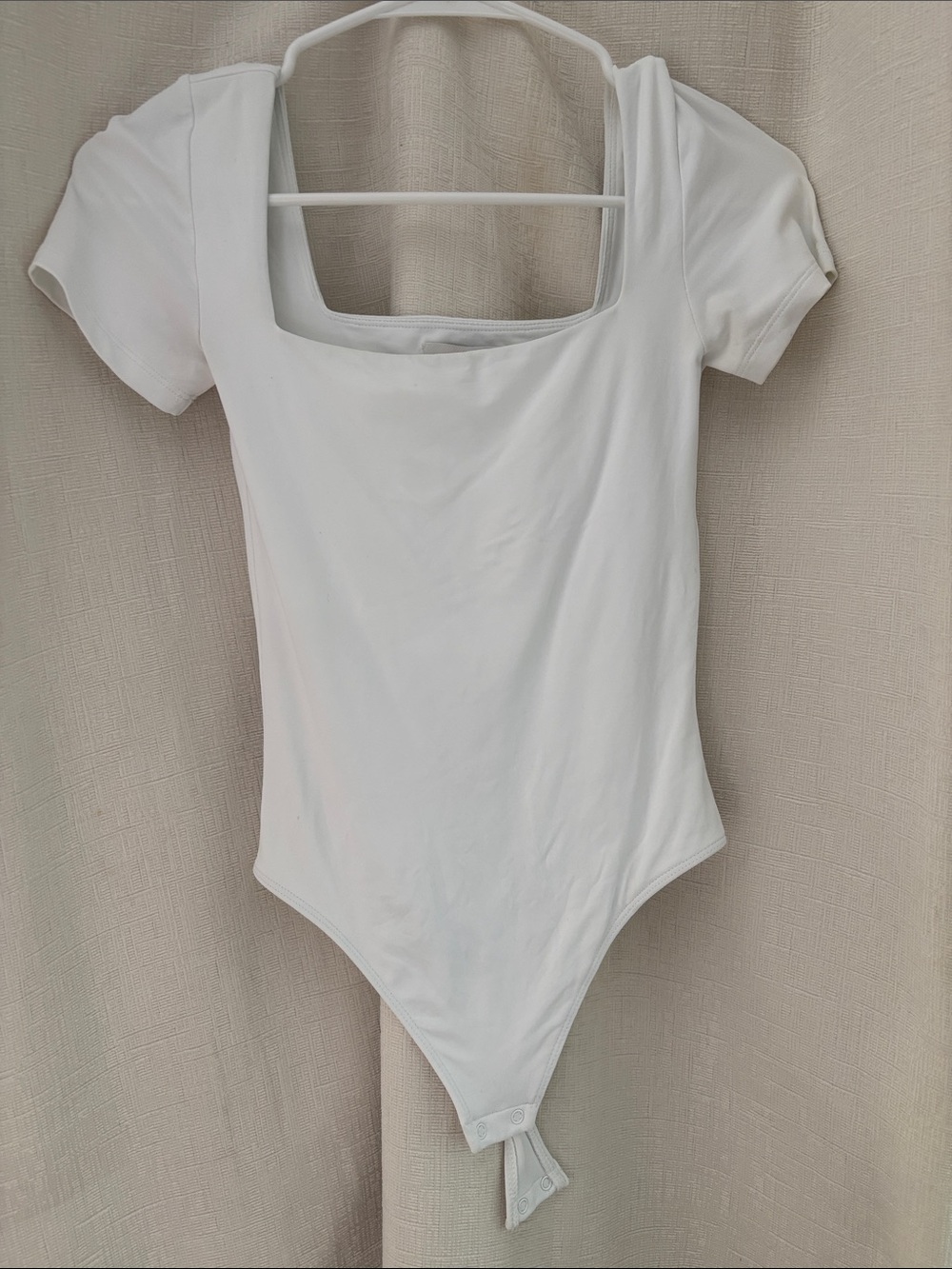 Babaton Contour Manner Squareneck Bodysuit